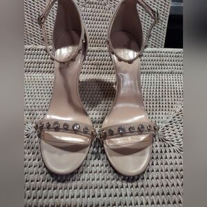 Kate Spade Heels Size 8.5 EUC